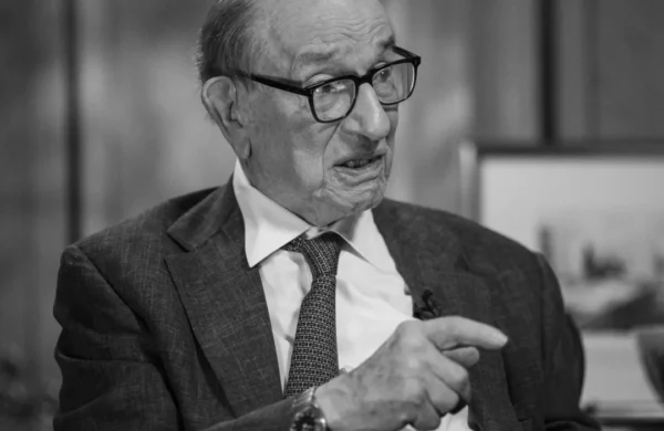 Muere Alan Greenspan a los 100 años, el poderoso arquitecto de la economía de EE.UU. que admitió un grave error