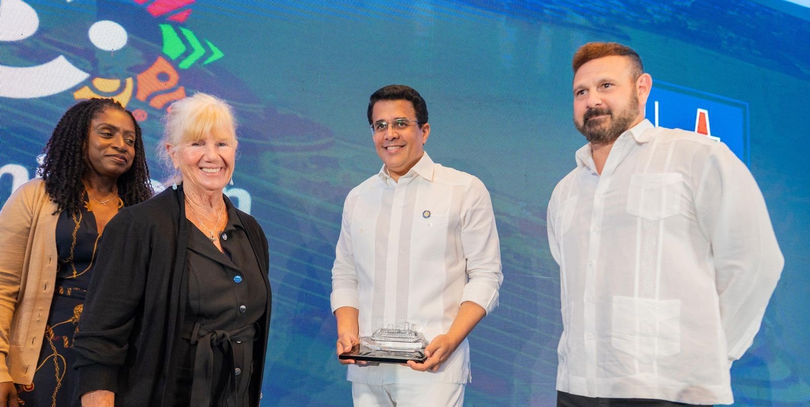 FCCA reconoce a David Collado por impulsar el crecimiento del turismo de cruceros en República Dominicana