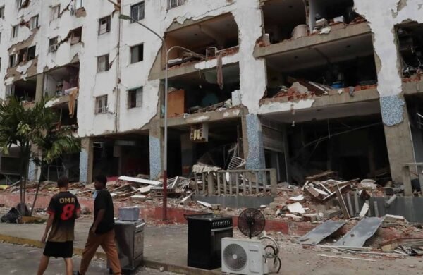 Muertos por terremotos en Venezuela suben a 2,954