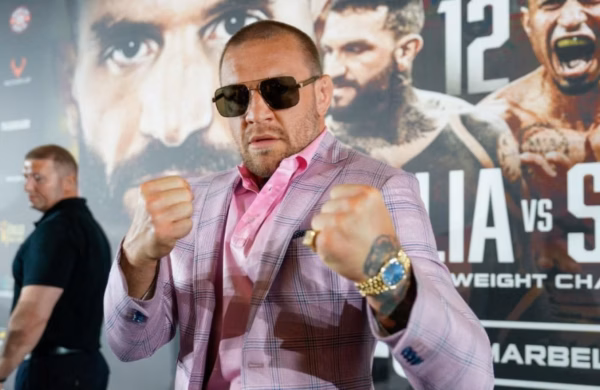 Conor McGregor asegura que llegó sano al UFC 329 y promete regresar tras grave lesión de rodilla