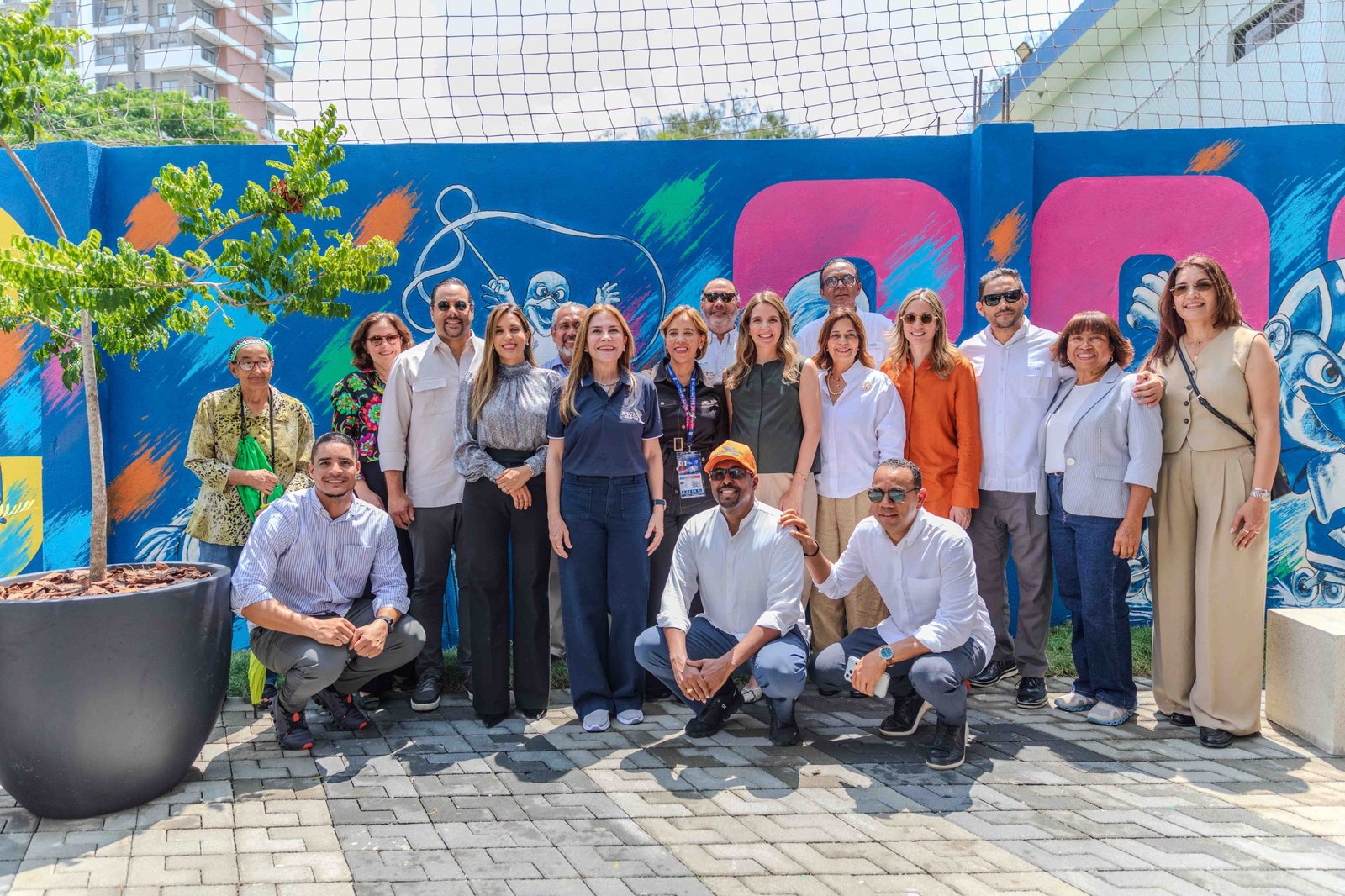 Carolina Mejía inaugura Paseo Paraíso con mural de Juegos 2026