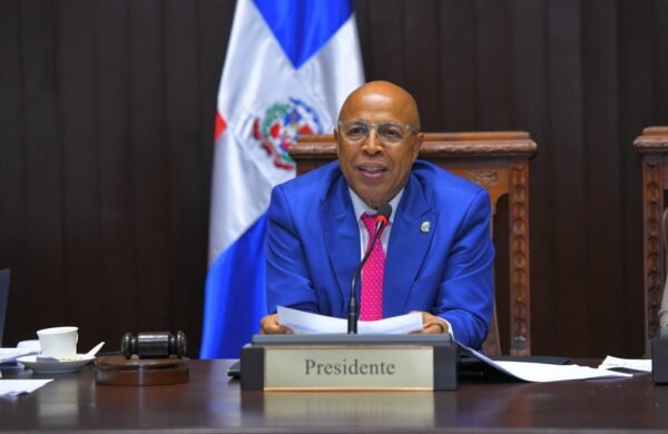 Diputados aprobaron ley que declara el 19 de noviembre Día del Geriatra