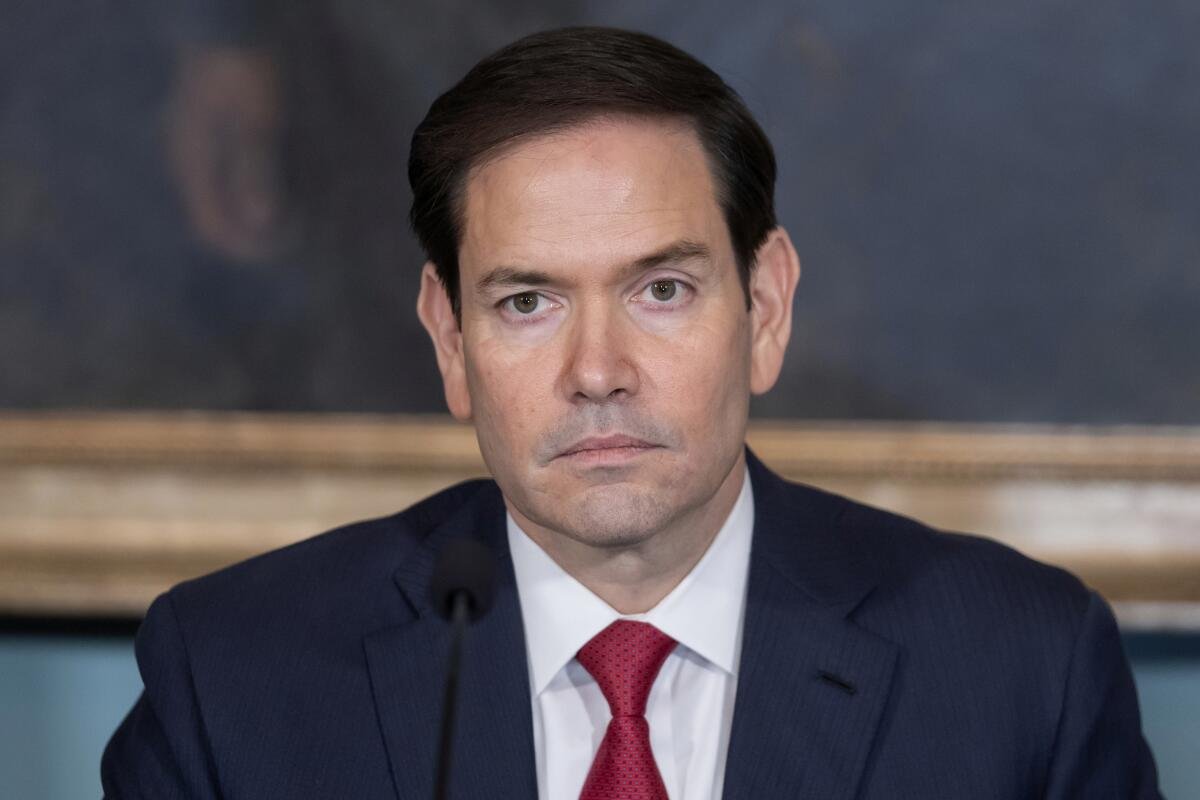 Washington acusa a La Habana de espionaje y refugio a terroristas