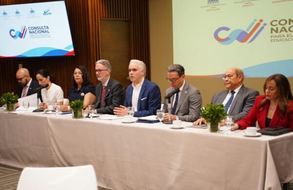 Foro empresarial aportó ideas para reforma educativa