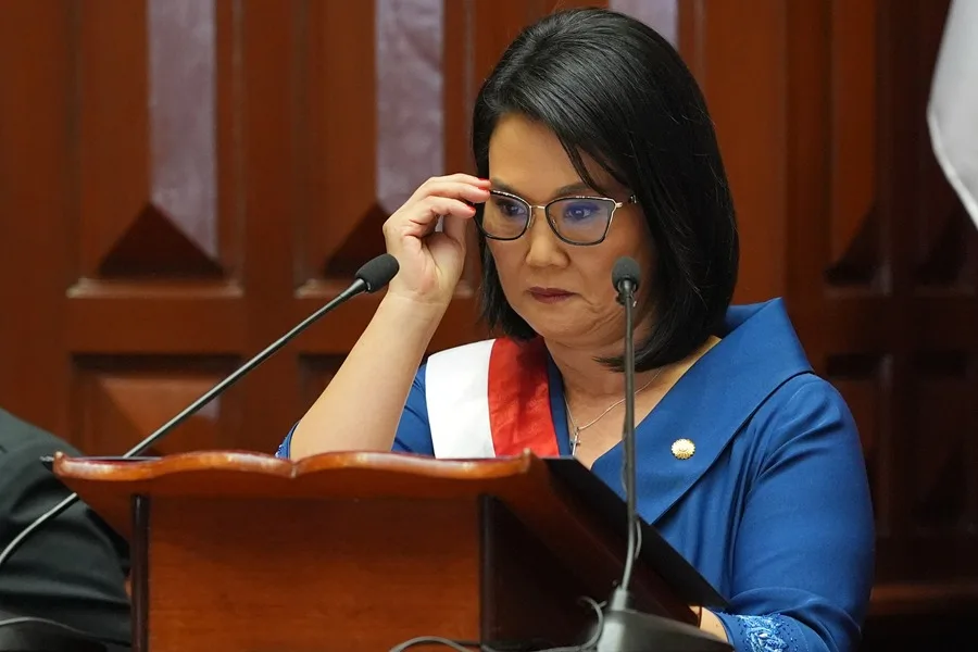 Fujimori ordena a Fuerzas Armadas liderar seguridad en emergencias