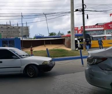 Accidente en la autopista Duarte provoca fuerte congestión en el kilómetro 9