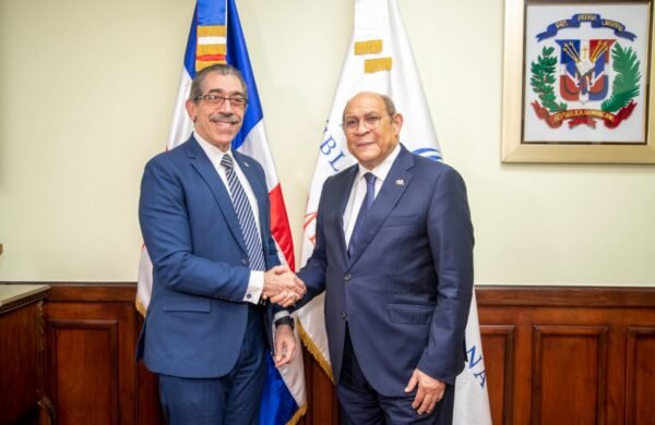 Rector electo de la UASD y Mescyt coordinan acciones para fortalecer la educación superior