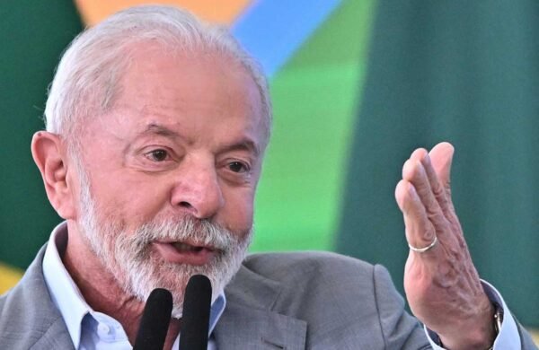 Lula amplía ventaja sobre Flávio Bolsonaro rumbo a las elecciones de Brasil, según encuesta