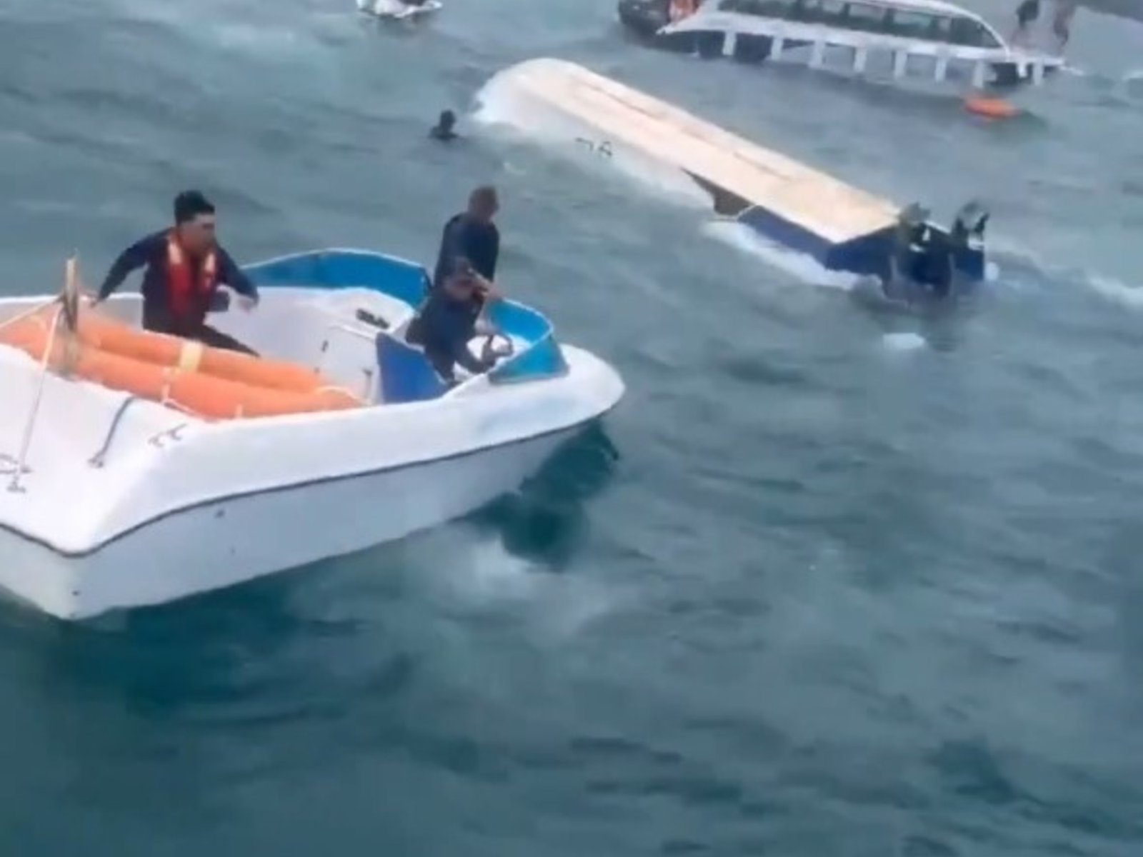 naufragio en Vietnam