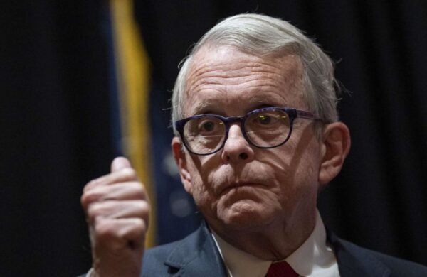 DeWine alerta que deportación masiva de haitianos golpearía a Springfield