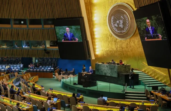 EE. UU. abandona sesión en la ONU tras choque con Francia