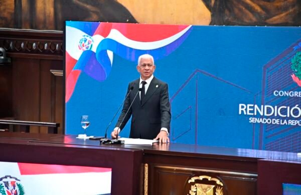 Ricardo de los Santos defiende aprobación del nuevo Código Penal