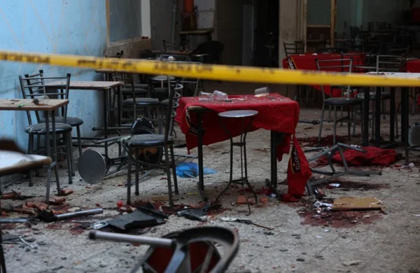 Sube a nueve la cifra de muertos por explosión en cafetería de Damasco