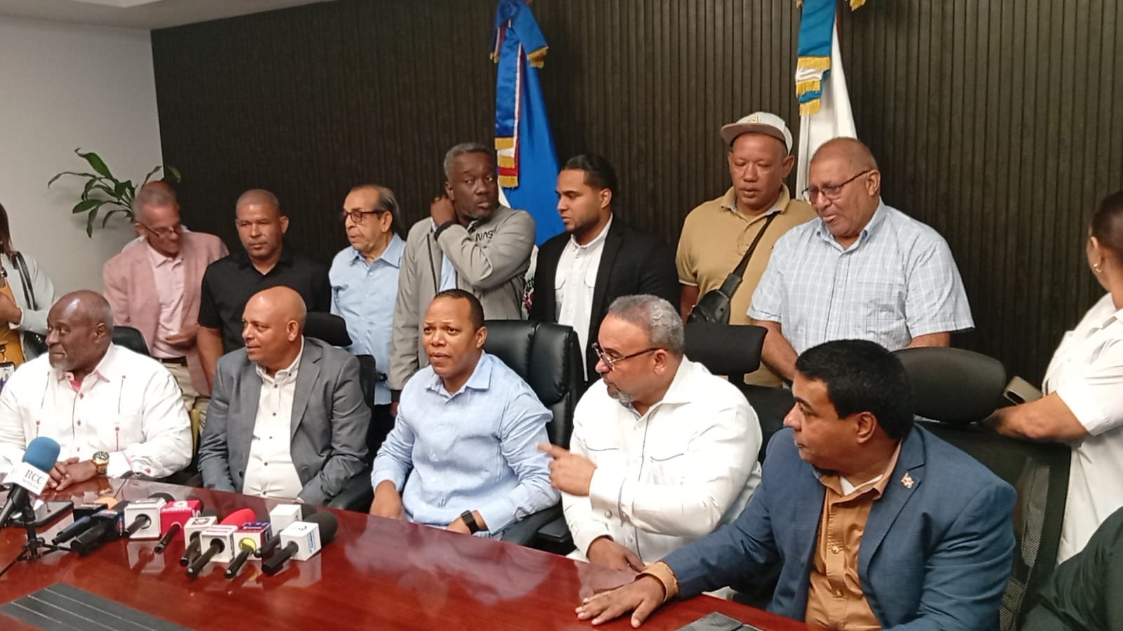 UNET garantiza que no aumentará el precio del pasaje pese al alza en los costos operativos