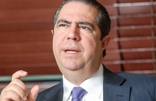 Aspirante presidencial reafirmó participación en RD Debate