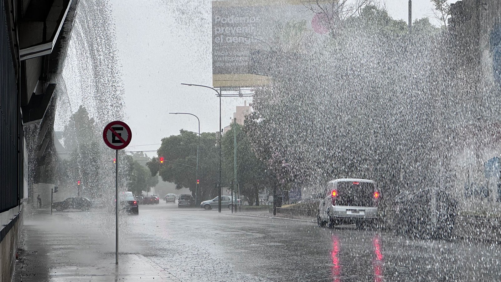 Vaguada provocará aguaceros y tormentas este lunes; Indomet advierte calor superior a los 35 grados