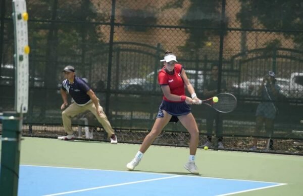 Ana Zamburek avanza a semifinales tras épico triunfo