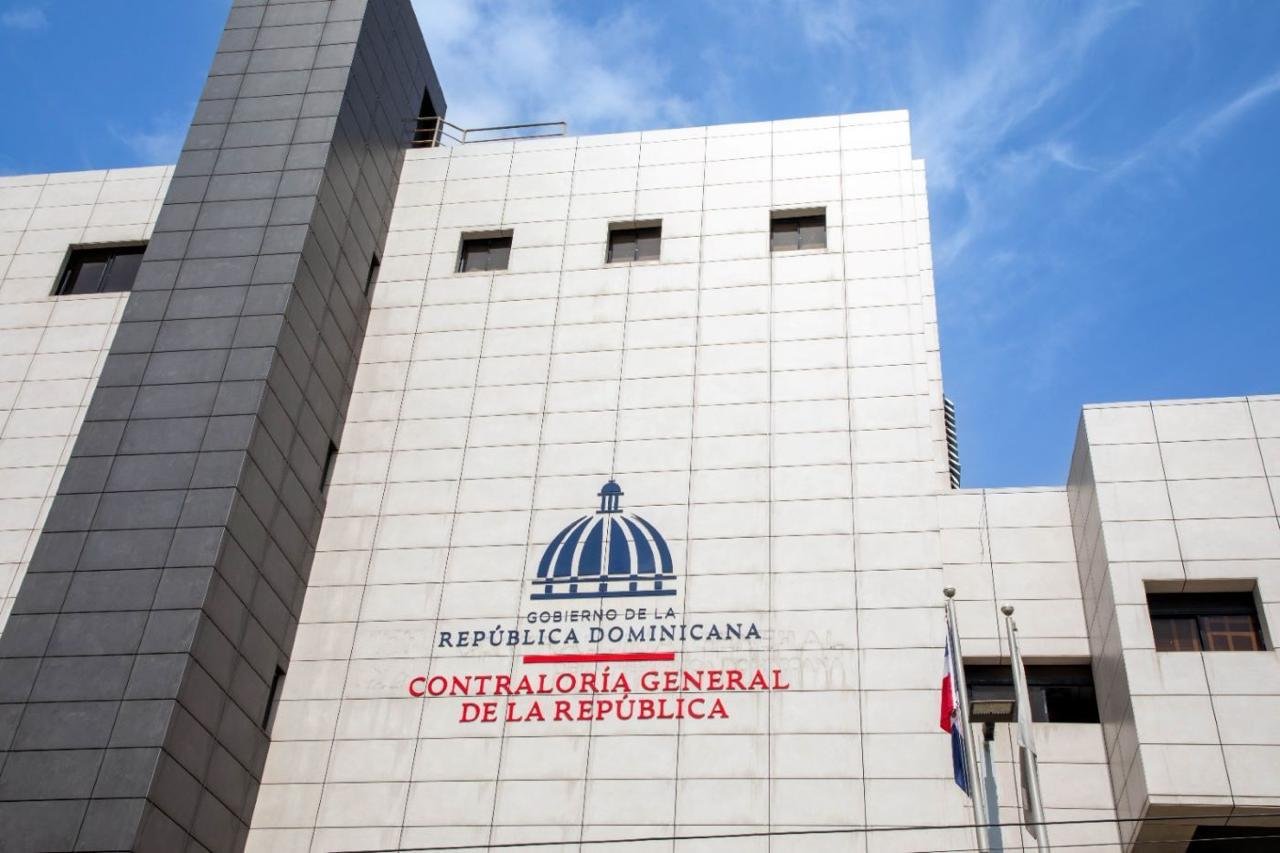 Contraloría regula cesiones de contratos con nueva circular