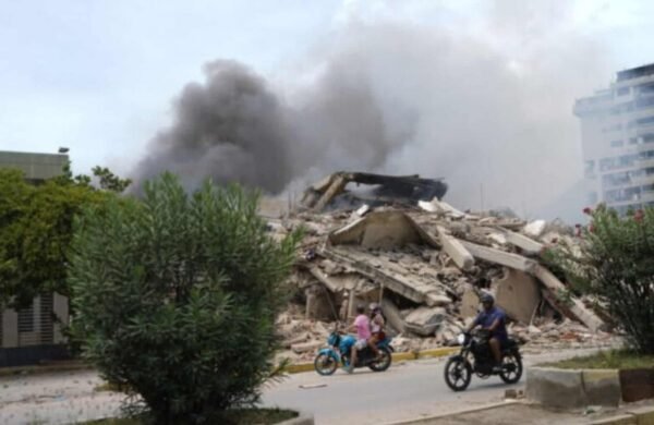 Venezuela inicia demolición de edificios tras sismos mortales