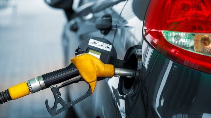 MICM congela gasolina, gasoil y GLP pese a alzas internacionales