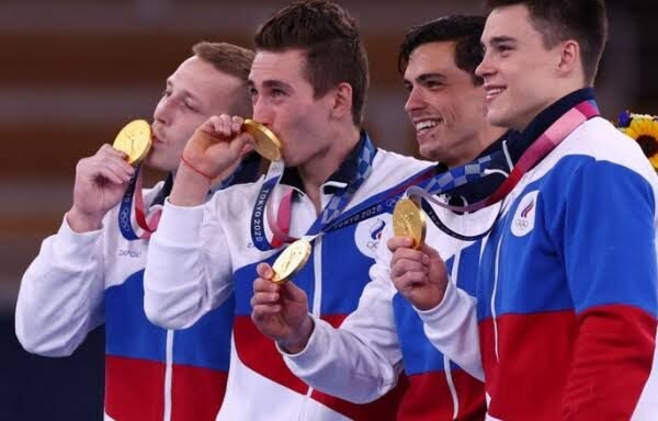 El himno ruso vuelve a sonar en un Mundial tras levantamiento parcial del veto