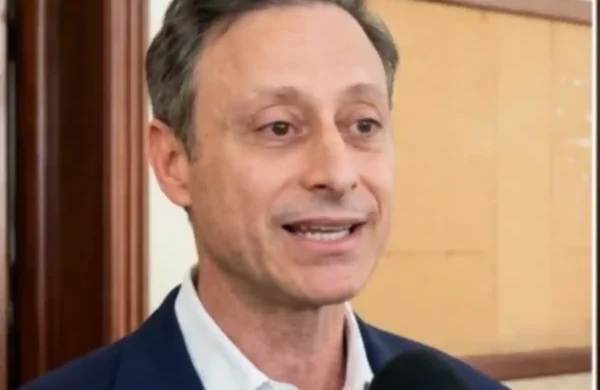 Juristas internacionales piden extinguir proceso contra Jean Alain