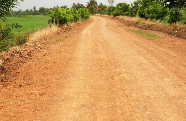 Agricultura intervino más de 300 km de caminos rurales