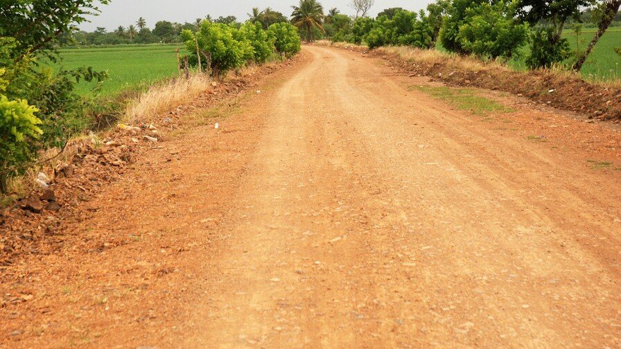 Agricultura intervino más de 300 km de caminos rurales