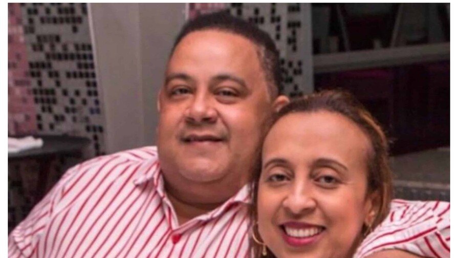 Familia de Peña Suazo pide oración por salud de su esposa
