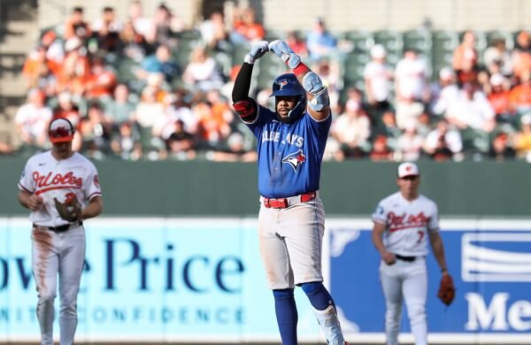 Vladimir Guerrero Jr. se baja del Juego de Estrellas por dolencias lumbares