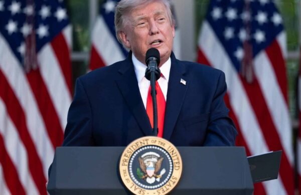 Trump se reunirá en Ankara con líderes de Ucrania y Siria
